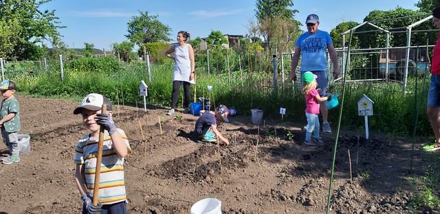 Die Gartenkinder in Aktion