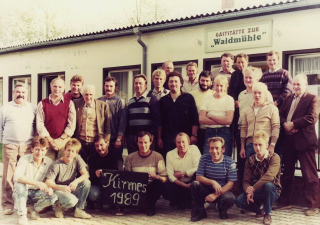 Bau der Gaststätte "Zur Waidmühle"