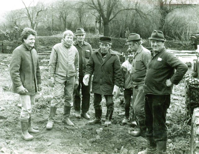 Bau der Gaststätte "Zur Waidmühle"