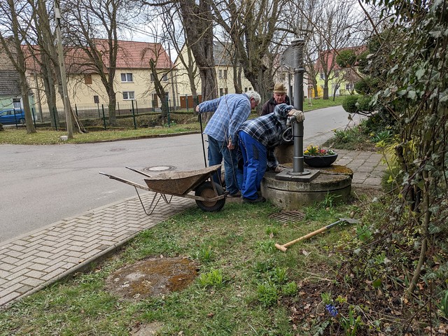 Fr&uuml;hjahrsputz und Bornreparatur