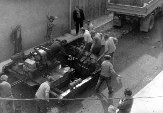 Stra&szlig;enbau 1976