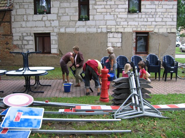 Waidernte und Vorbereitung des Waidm&uuml;hlenfests&nbsp;2010